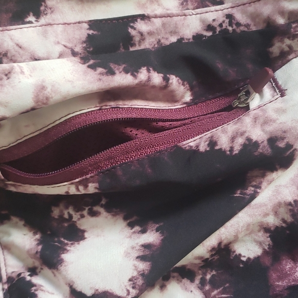 NWT AVIA 2fer purple/maroon tie-dye girls Shorts - Picture 4 of 6